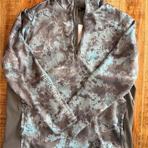 Huk Performance Pullover in Charcoal